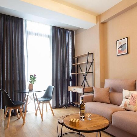 Apartment Krtsanisi 21 Тбилиси Екстериор снимка